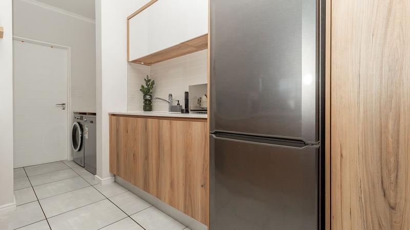 1 Bedroom Property for Sale in De Zicht Estate Western Cape